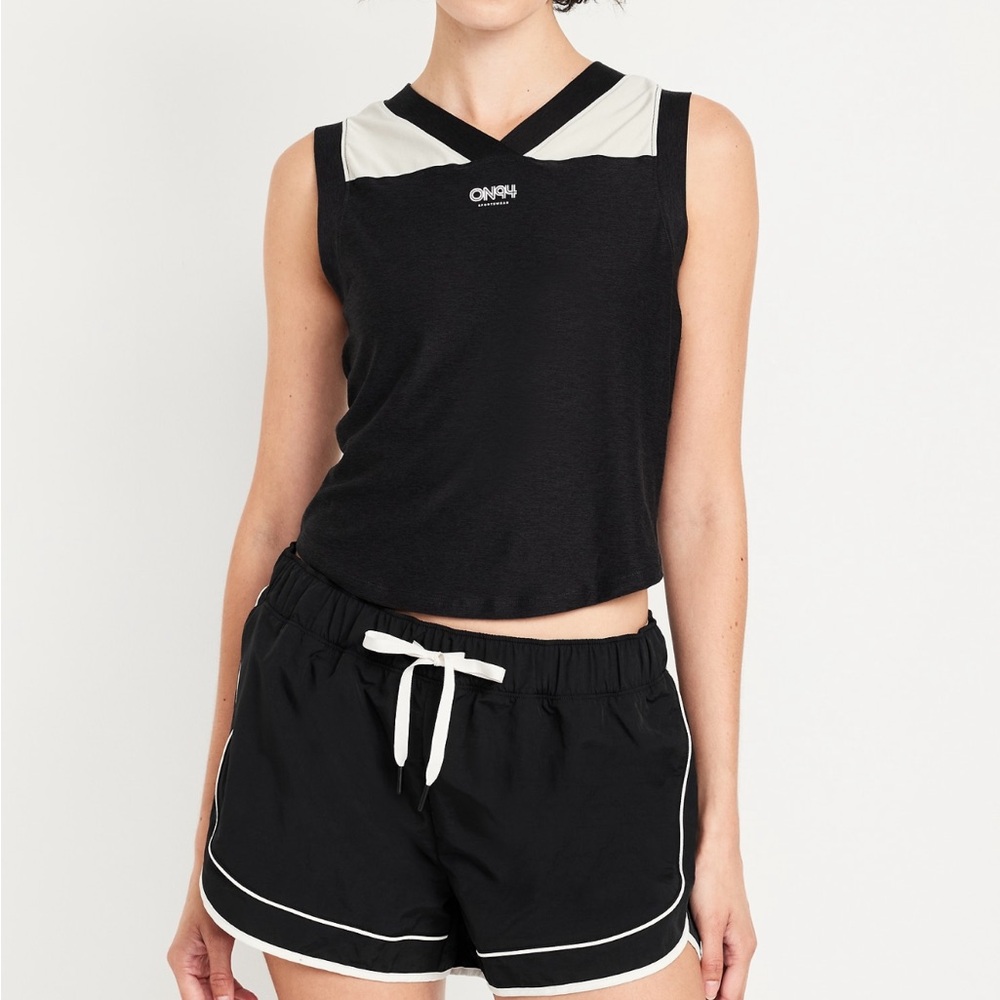 Old Navy black CloudMotion Tank Top